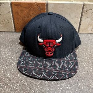 Black and Red Bulls Cap Mitchell & Ness Chicago bulls hat
